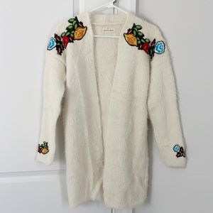 Kloth & Clover White Floral Embroidered Faux Fur Patch Open Front Long Cardigan